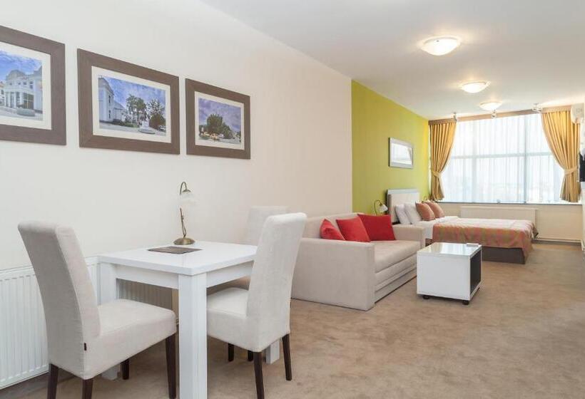 آپارتمان لوکس 2 خوابه, Garni Hotel Ema