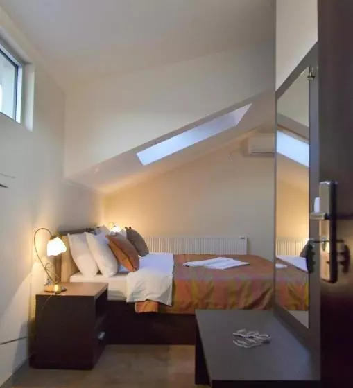 اتاق اکونومی, Garni Hotel Ema