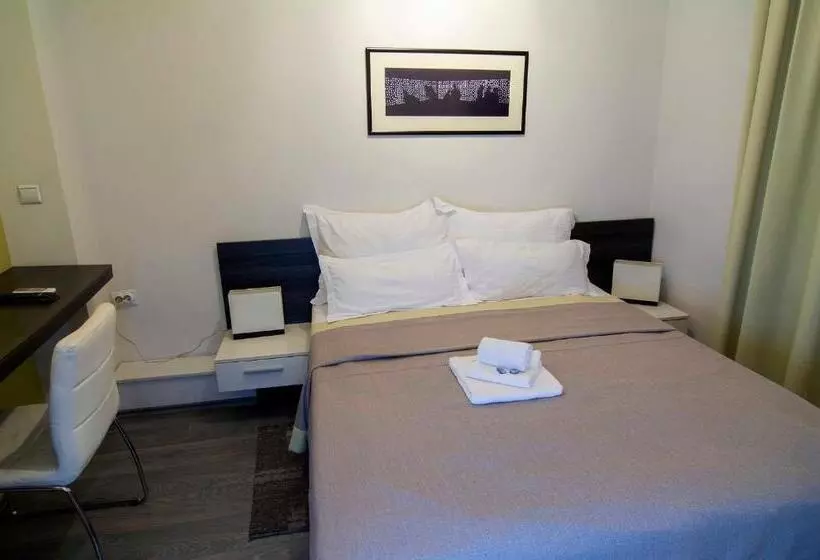 اتاق اکونومی, Garni Hotel King