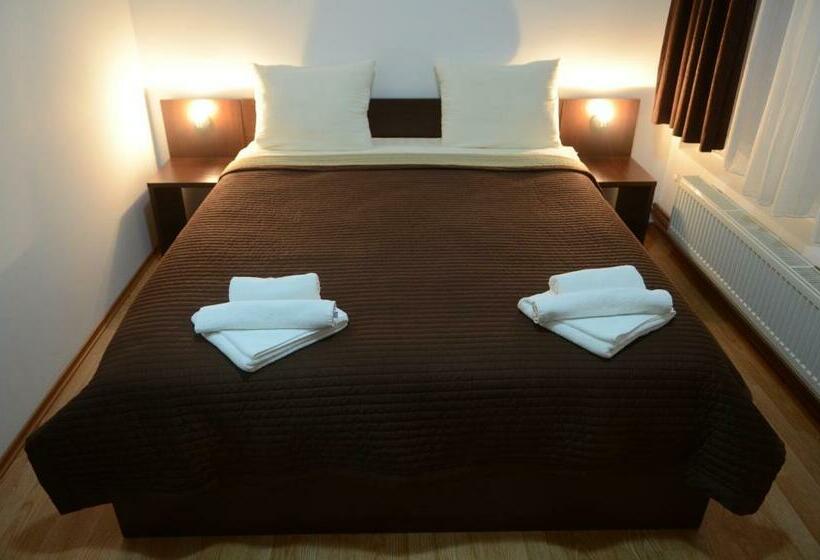 اتاق استاندارد, Garni Hotel Lion