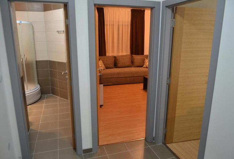 سوییت, Garni Hotel Lion