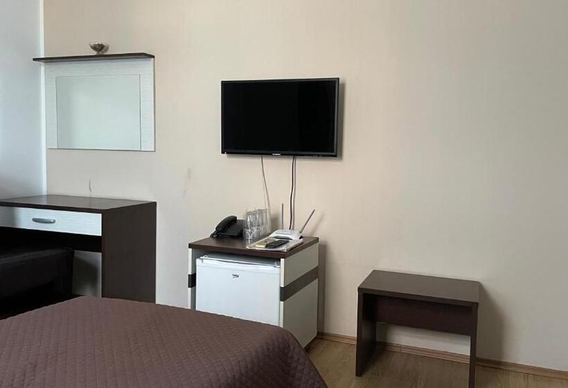 سوییت, Garni Hotel Lion