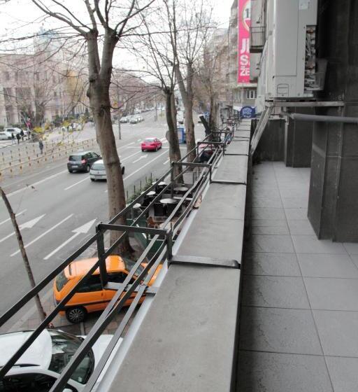 اتاق استاندارد, Hostel Karavan Inn