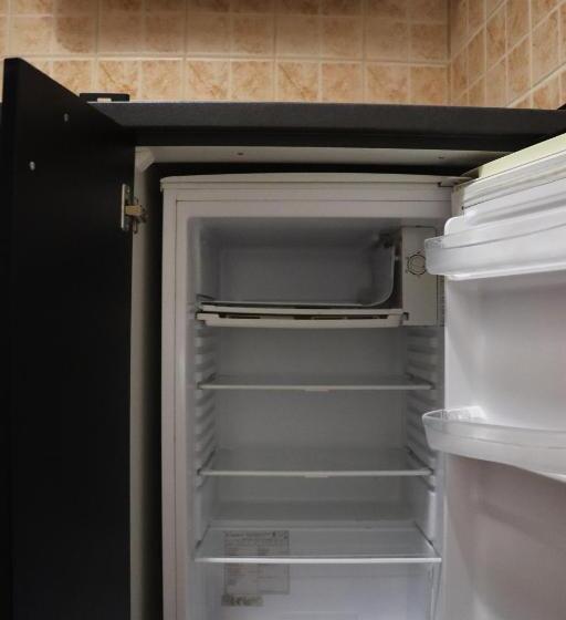 استودیوی استاندارد, Hostel Karavan Inn