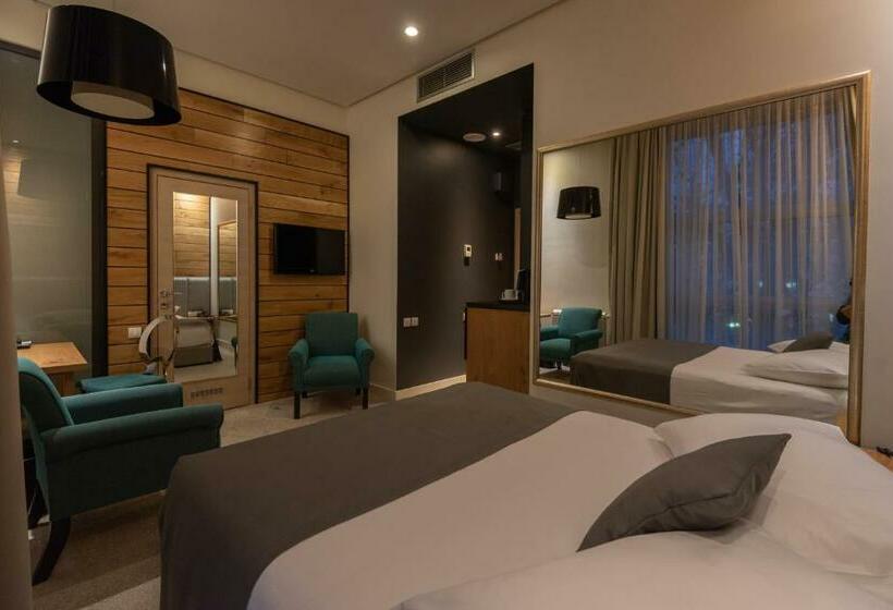 اتاق استاندارد با بالکن, Abc