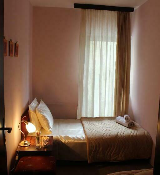 ファミリールーム, Danica