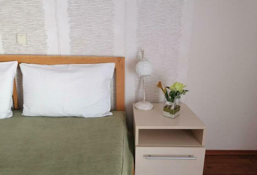 اتاق استاندارد با بالکن, Garni Hotel Belvedere Lux