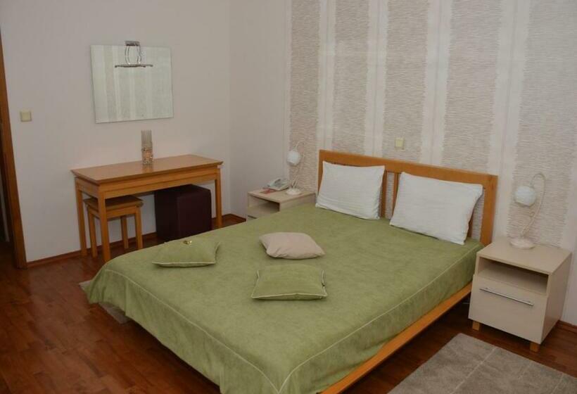 اتاق استاندارد با بالکن, Garni Hotel Belvedere Lux