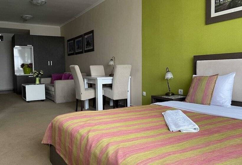 استودیوی استاندارد, Garni Hotel Ema