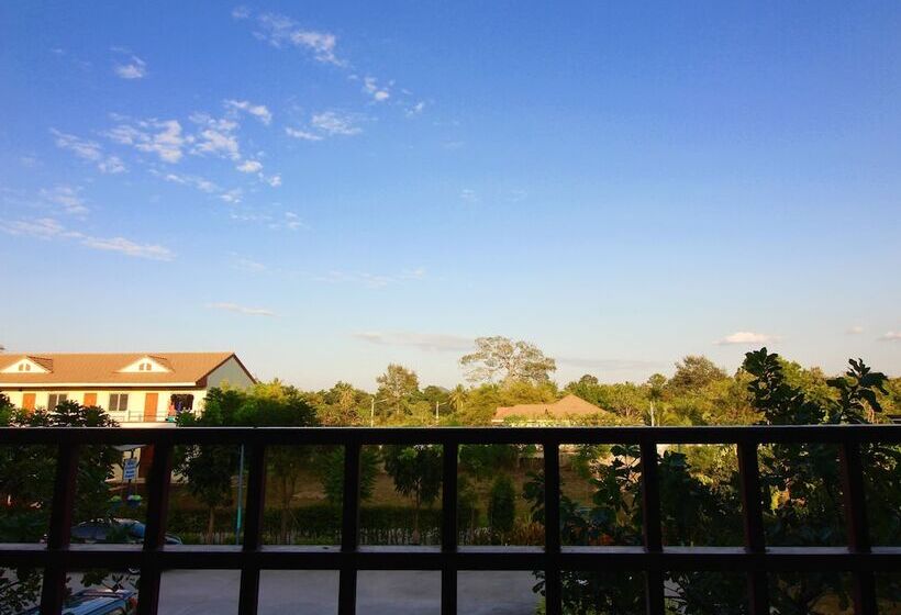 Номер Deluxe, Green Apple Villa