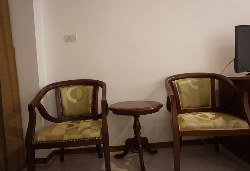 חדר סופריור, Green World Palace