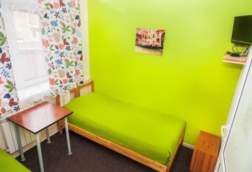 اتاق اکونومی, Hostel Millenium