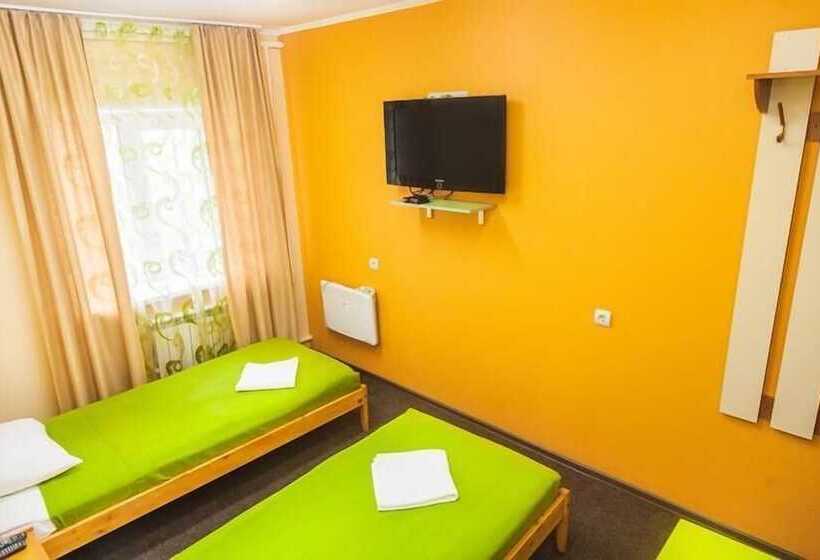 اتاق استاندارد, Hostel Millenium