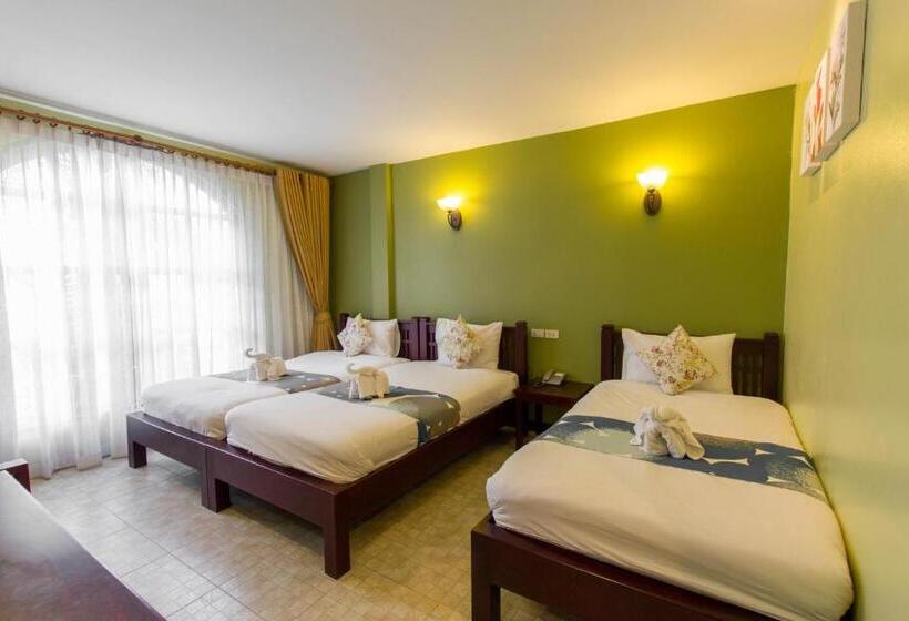 Трехместный Номер Deluxe, La Villa Boutique