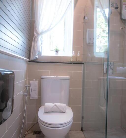 Номер Стандарт Вид на Бассейн, La Villa Boutique