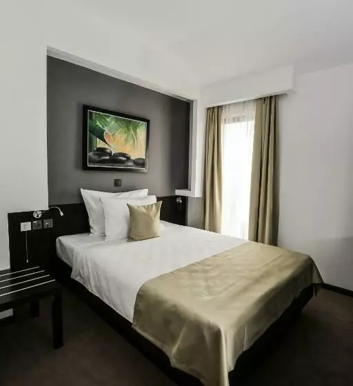 اتاق استاندارد یک نفره, Garni Hotel Zen