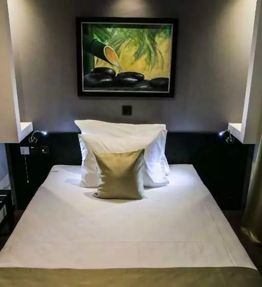 اتاق استاندارد یک نفره, Garni Hotel Zen