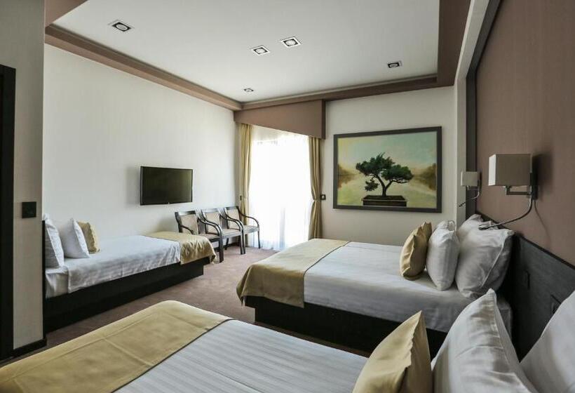 חדר סטנדרט לארבעה, Garni Hotel Zen