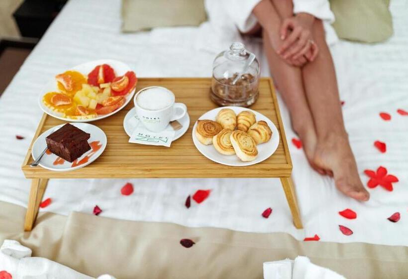חדר סטנדרט לארבעה, Garni Hotel Zen