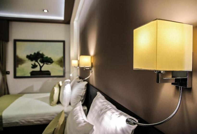 חדר סטנדרט לארבעה, Garni Hotel Zen