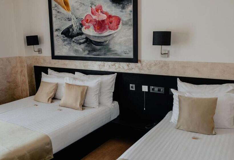 اتاق استاندارد چهار تخته, Garni Hotel Zen