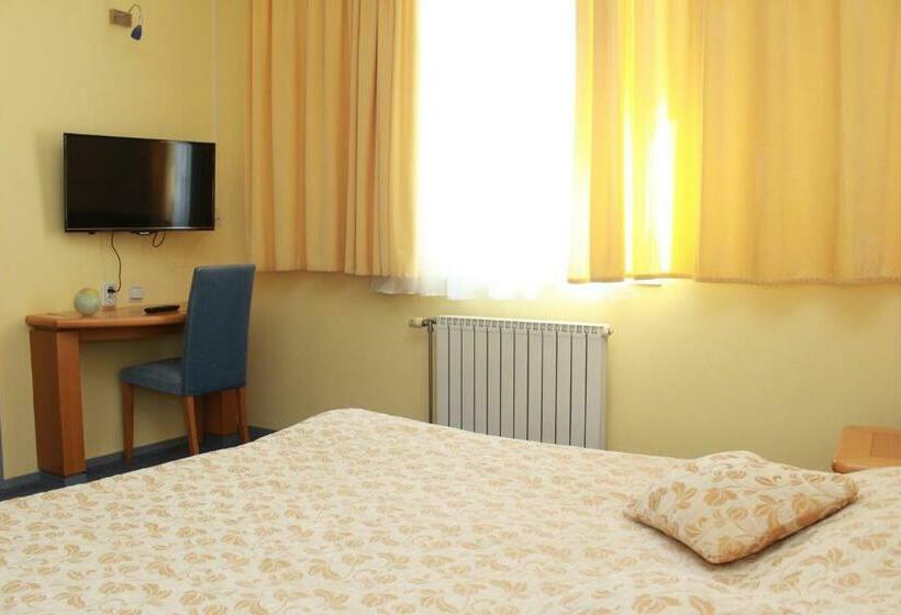 آپارتمان 1 خوابه, Prezident