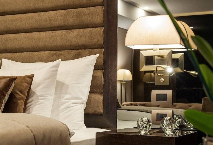 سوئیت با بالکن, Saint Ten Boutique Hotel, Small Luxury Hotels