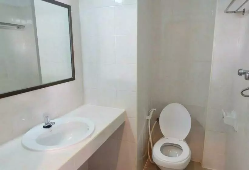 اتاق استاندارد, Uthong