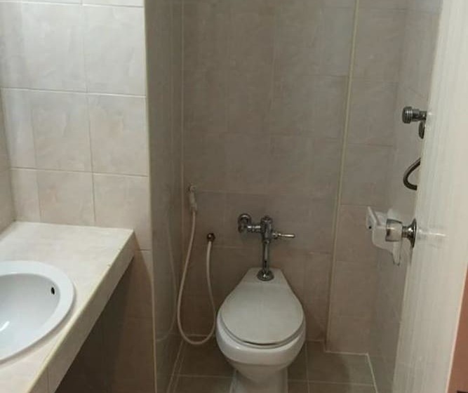 Номер Стандарт, Uthong