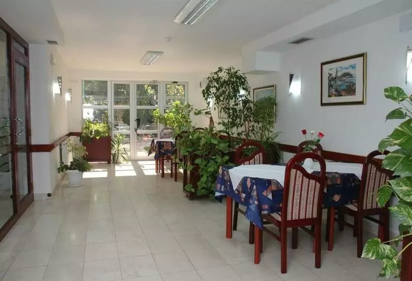 آپارتمان 1 خوابه, Vila Lux Milikic