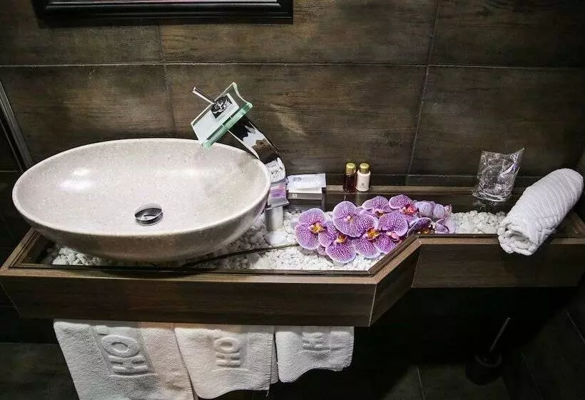 اتاق استاندارد یک نفره, Garni Hotel Zen