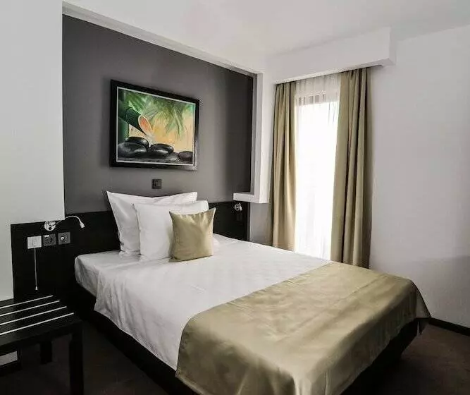 اتاق استاندارد یک نفره, Garni Hotel Zen