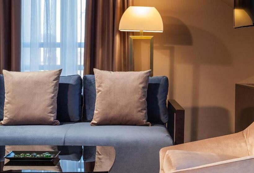 سوییت جونیور با بالکن, Saint Ten Boutique Hotel, Small Luxury Hotels