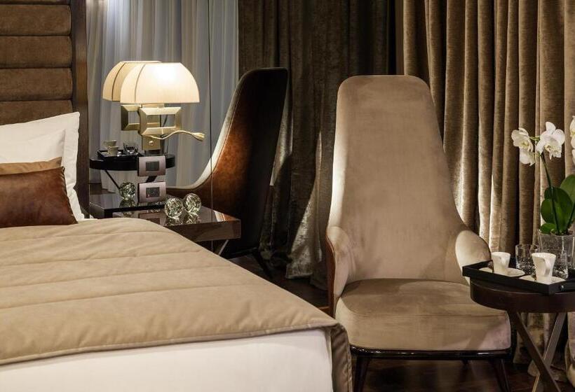 سوئیت با بالکن, Saint Ten Boutique Hotel, Small Luxury Hotels