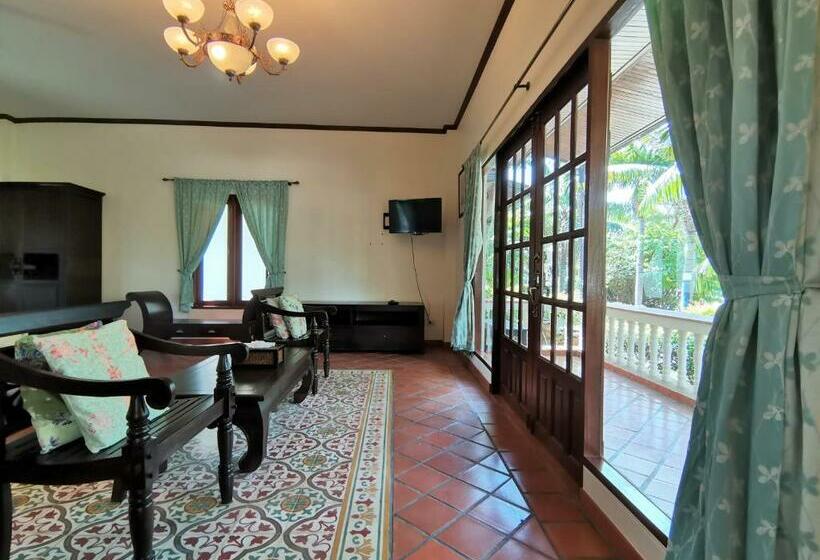 标准单人间, Tuna Resort