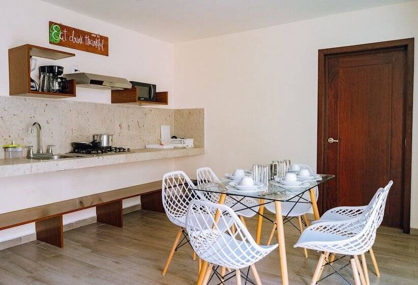 חדר משפחתי, Santa Martha Bungalows