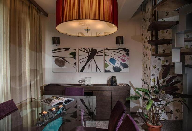복층 룸, Boutique Hotel Uniqato