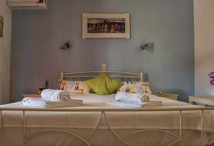 استودیو خانوادگی, Elli Beach Apartments And Studios
