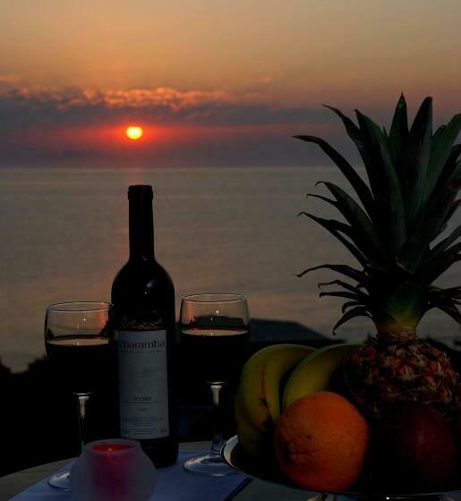 חדר משפחתי נוף לים, Anastazia