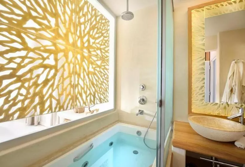 2 Bedroom Suite