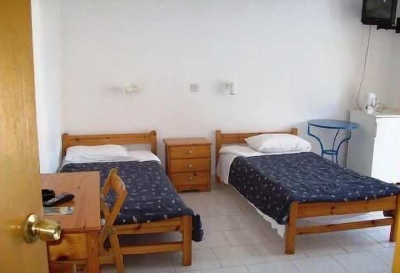 Номер Стандарт Трехместный, Diana