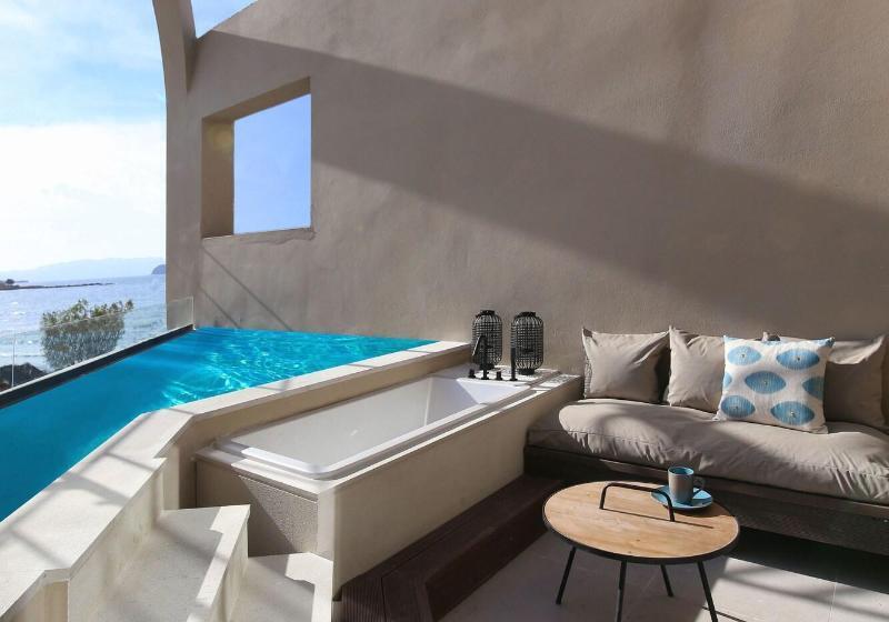 غرفة قياسية مطلّة علي حمام السباحة, Domes Noruz Chania, Autograph Collection  Adults Only
