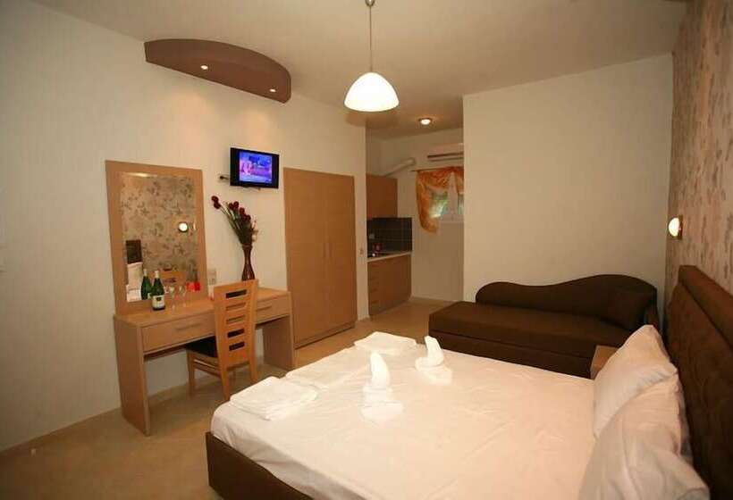 غرفة قياسية مطلّة علي الحديقة, Studio Ristas 2