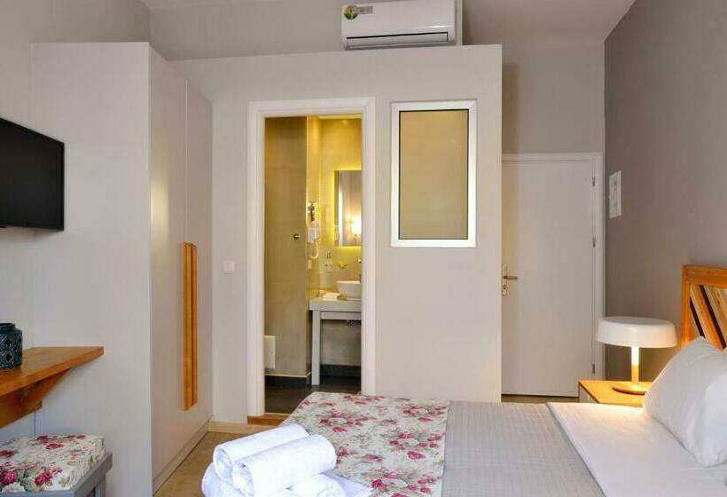 غرفة كلاسيكية, Elia Dorotheou