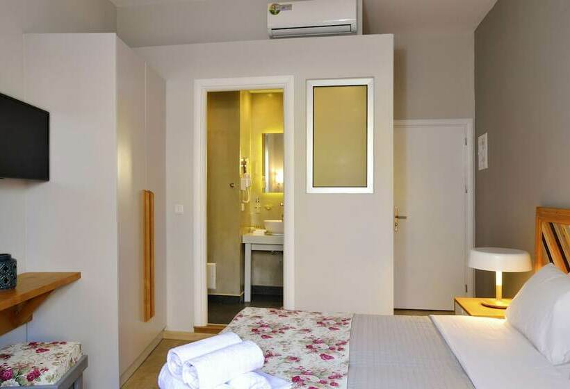 غرفة قياسية, Elia Dorotheou