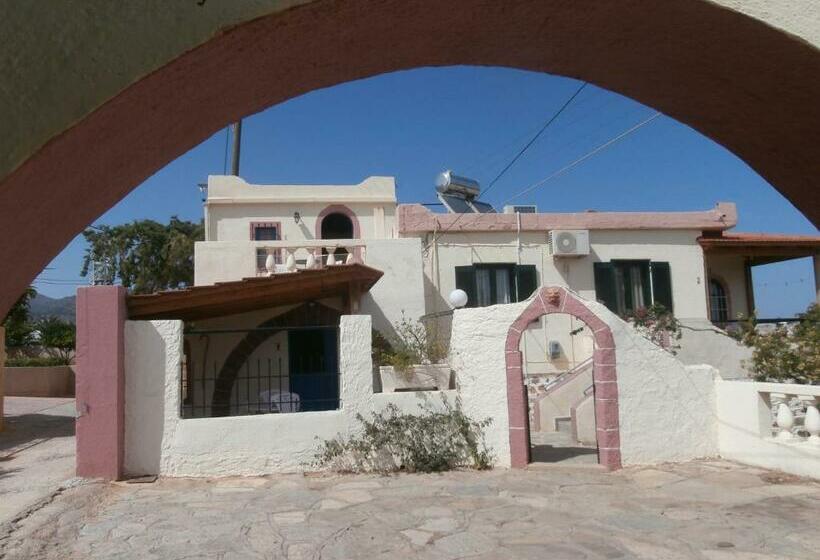 ドゥプレックスルーム, Eliza