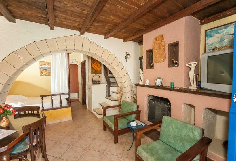 ドゥプレックスルーム, Eliza