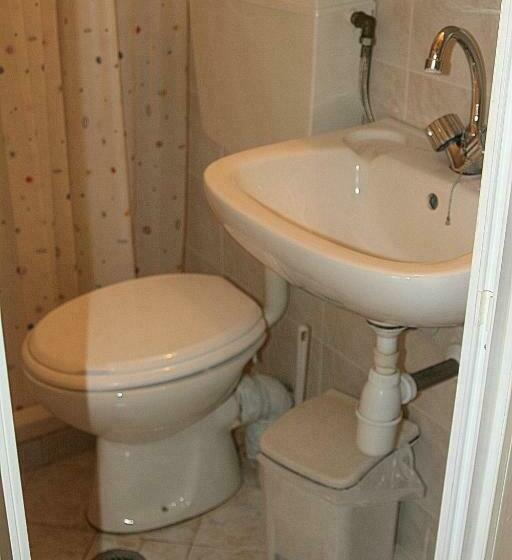 ドゥプレックスルーム, Eliza