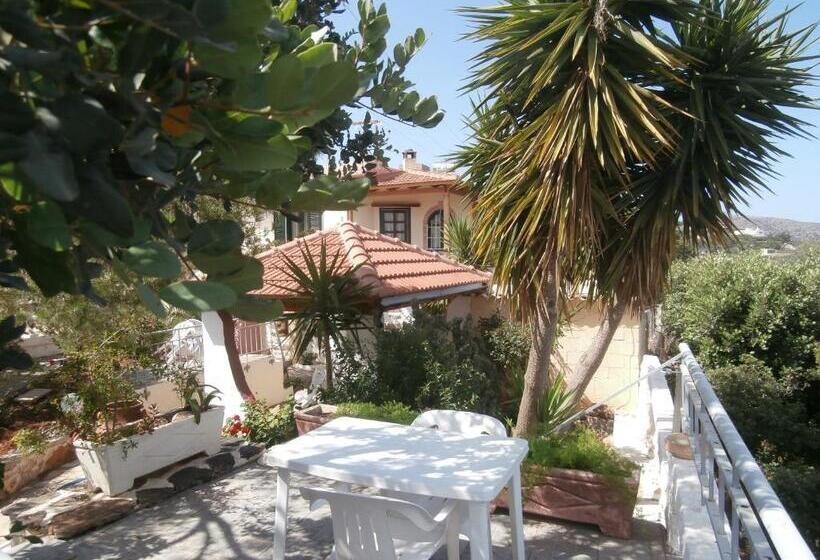 海の見える2ベッドルームアパートメント, Eliza