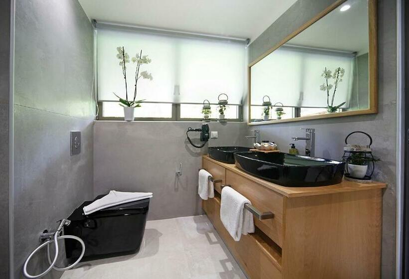 Президентский Люкс, Lilium Luxury Suites